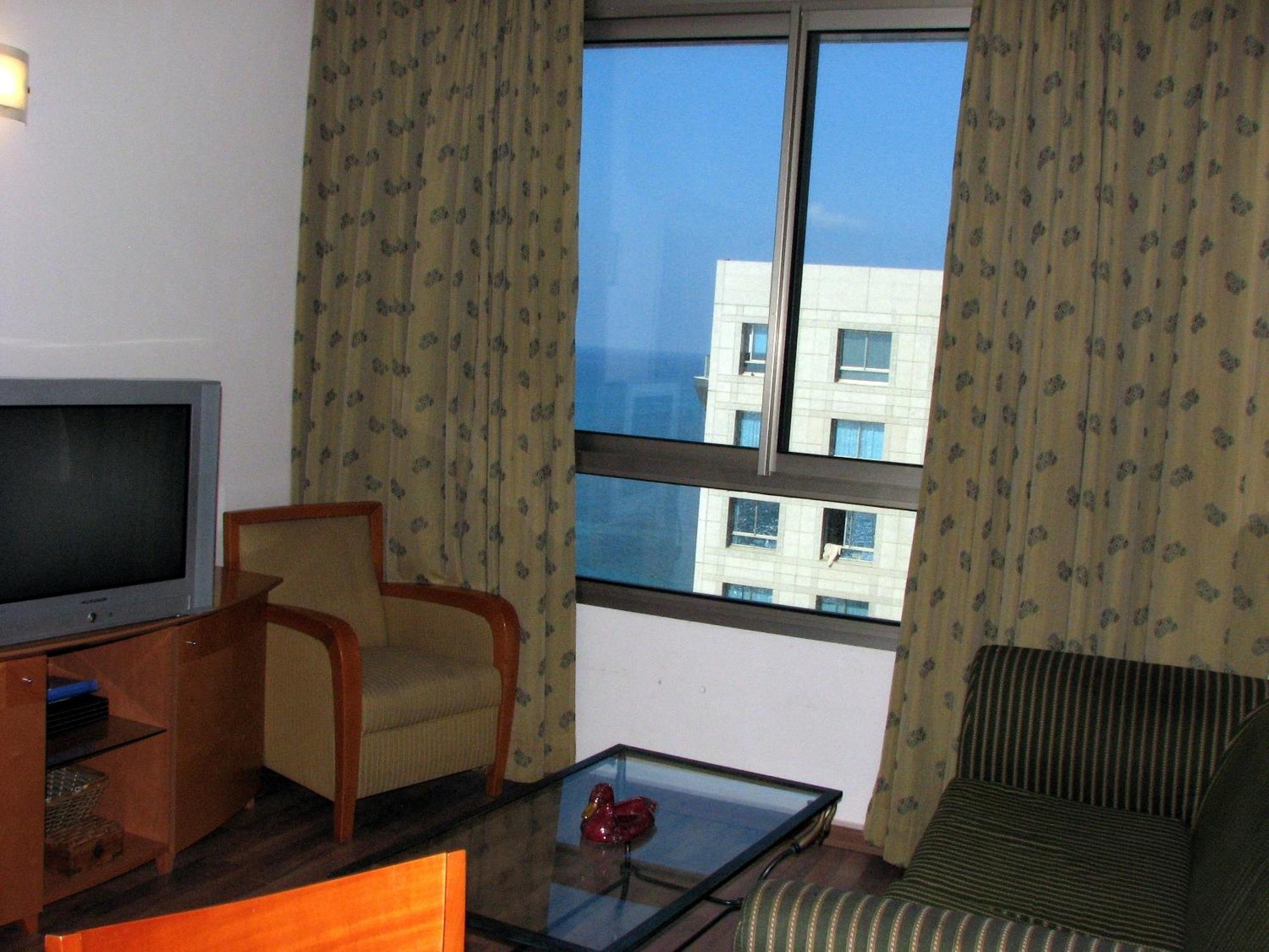 Apartments On The Beach Haifa Exterior photo