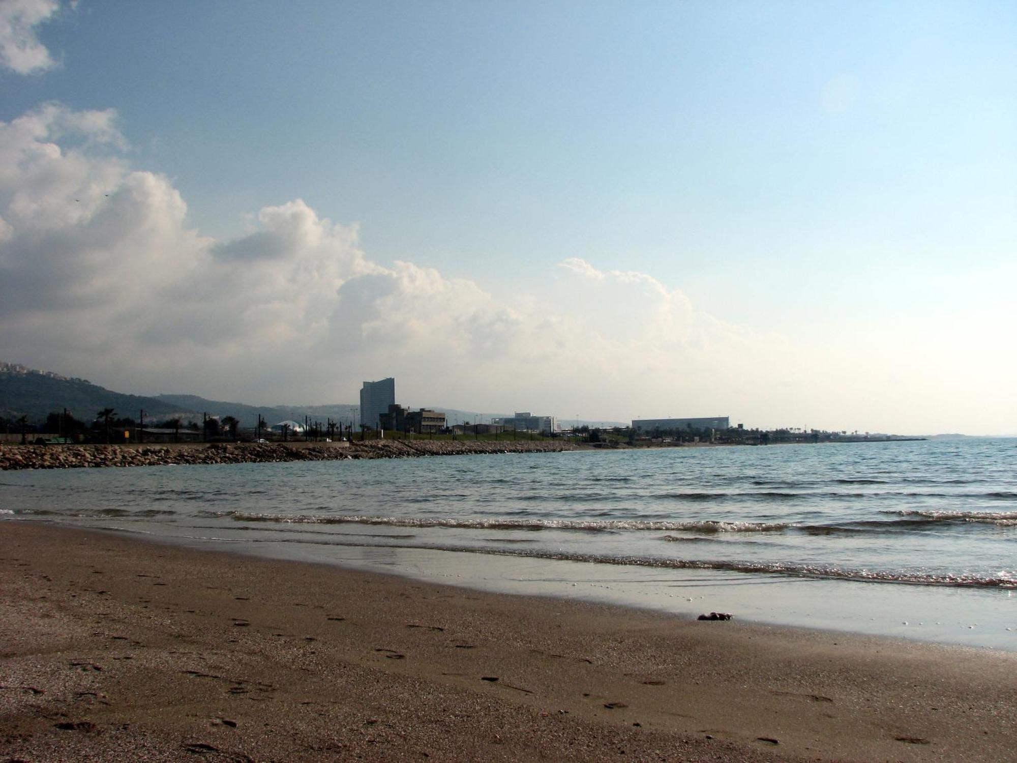 Apartments On The Beach Haifa Exterior photo